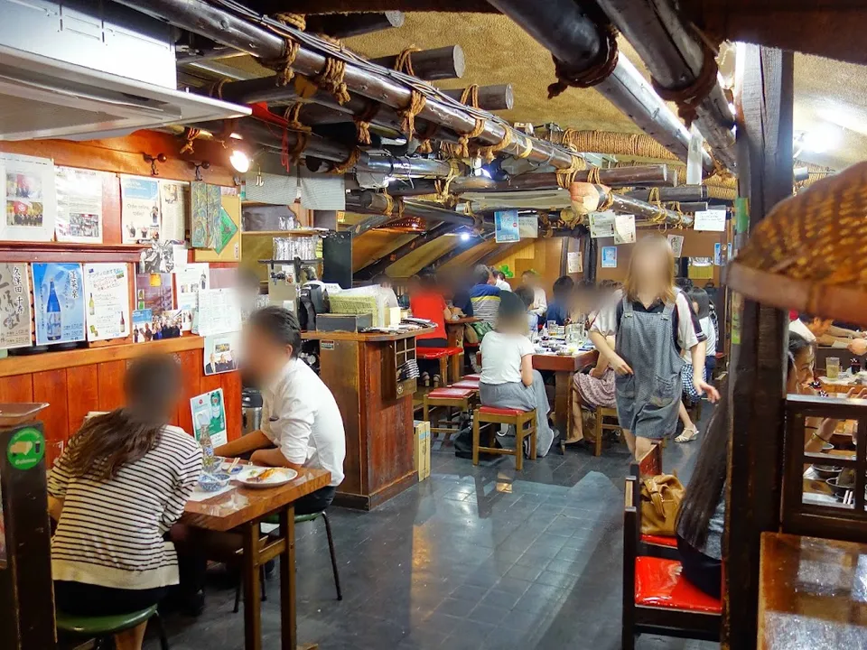 Where to Eat at Night in Japan