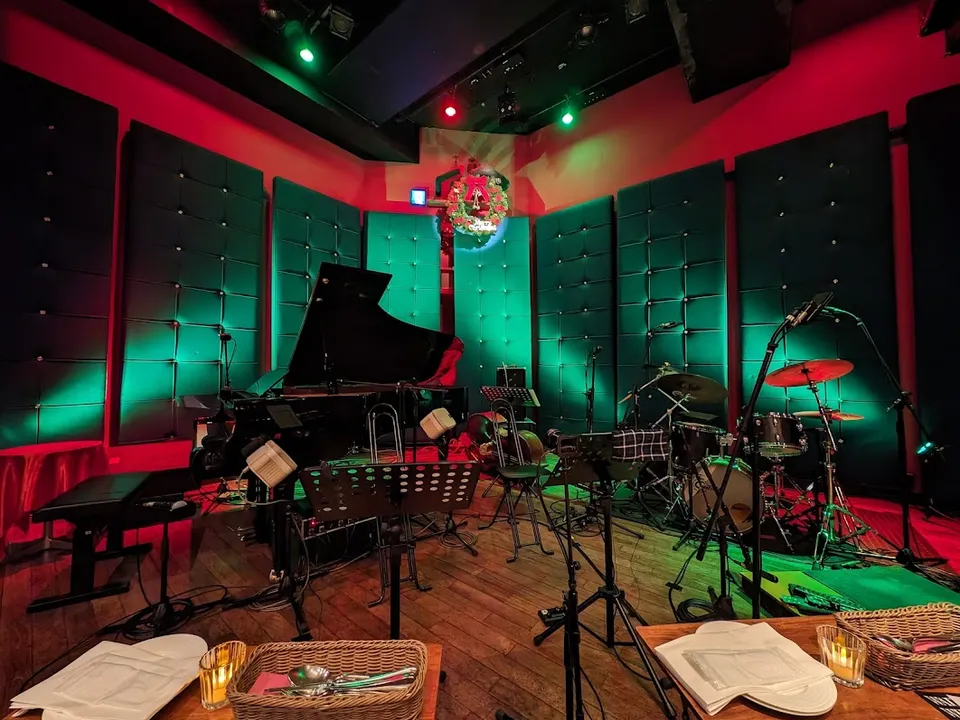 Live Music Restaurants in Tokyo